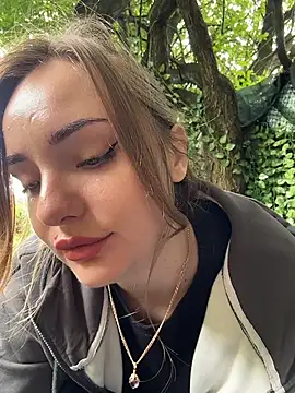 Snapshot of Night_dreams chatting on May 2026 10:00:01 AM Night dreams online show from May 2026 10:00:01 AM