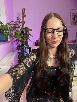 Trixie-Tainted online show from January 2025 04:08:01 PM