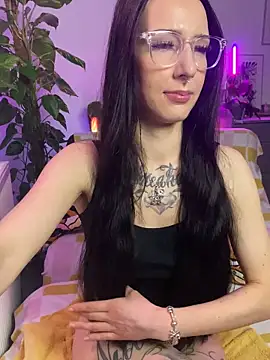 Trixie-Tainted online show from February 2025 12:48:02 PM