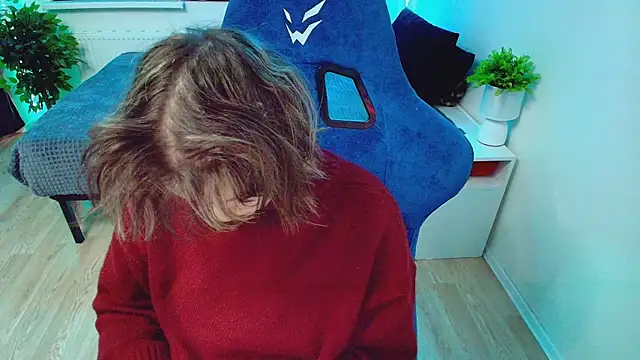 CranberryHot online show from November 2025 08:14:02 AM