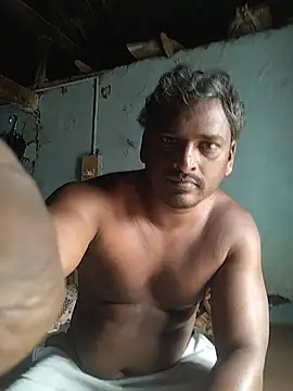 Snapshot of rohanhotguy chatting on February 2026 04:57:02 AM rohanhotguy online show from February 2026 04:57:02 AM