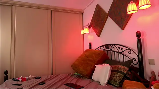 einneuesleben online show from February 2025 01:44:01 PM