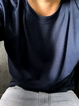 Snapshot of Leo_Big chatting on May 2026 05:53:01 PM Leo Big online show from May 2026 05:53:01 PM