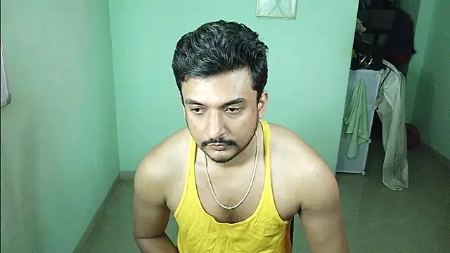 Snapshot of daringcutie chatting on January 2026 01:20:02 AM daringcutie online show from January 2026 01:20:02 AM