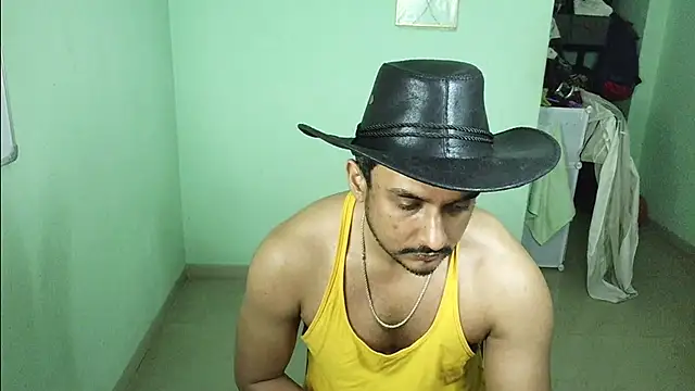 Snapshot of daringcutie chatting on January 2026 10:23:01 PM daringcutie online show from January 2026 10:23:01 PM