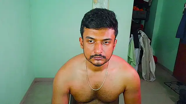 Snapshot of daringcutie chatting on April 2026 12:43:02 AM daringcutie online show from April 2026 12:43:02 AM