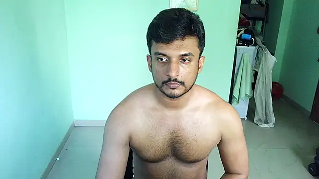Snapshot of daringcutie chatting on May 2026 09:28:02 AM daringcutie online show from May 2026 09:28:02 AM