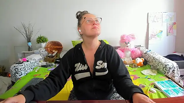 IamYourNarcotic online show from April 2026 11:38:01 AM