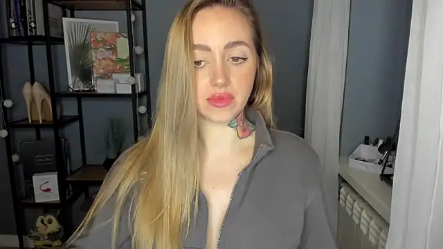 sexyCoralie online show from December 2024 10:45:02 AM