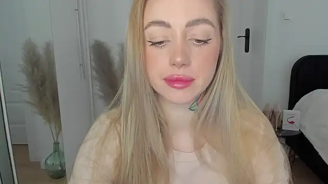 sexyCoralie online show from February 2025 07:45:02 AM