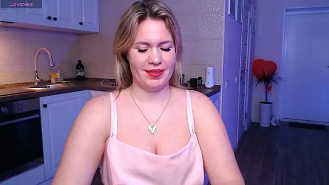 HotTiffani online show from March 2025 11:11:02 AM