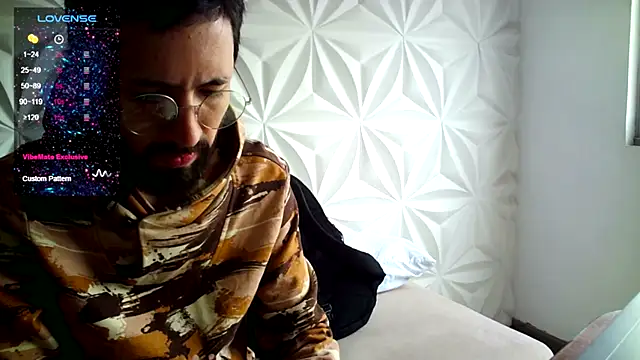 jerryandjessica online show from September 2025 08:00:02 PM