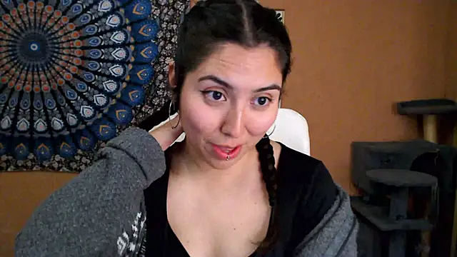 IntimateTales online show from November 2025 11:05:01 PM