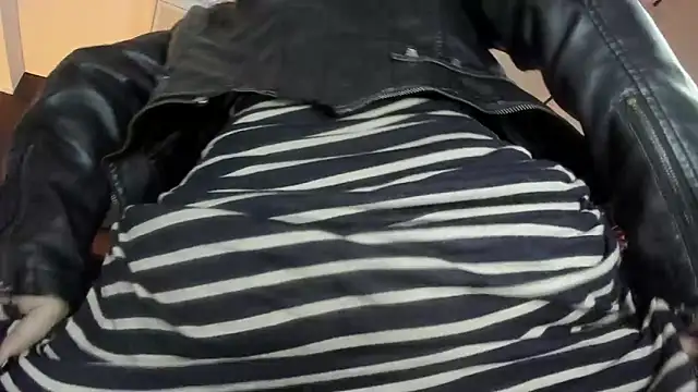  Jade 16 online show from February 2025 06:01:02 PM