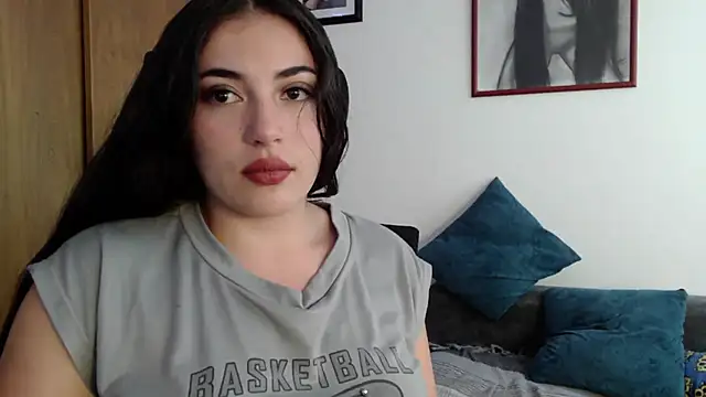 Snapshot of Honey_Aynur20 chatting on September 2025 06:08:02 PM Honey Aynur20 online show from September 2025 06:08:02 PM