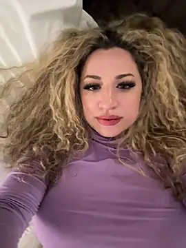Snapshot of miamellycious chatting on February 2025 11:08:02 AM miamellycious online show from February 2025 11:08:02 AM