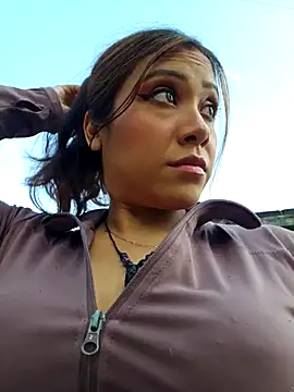 DORYY online show from November 2025 09:57:02 PM