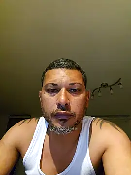 Snapshot of tropikboy chatting on January 2026 02:17:01 AM tropikboy online show from January 2026 02:17:01 AM