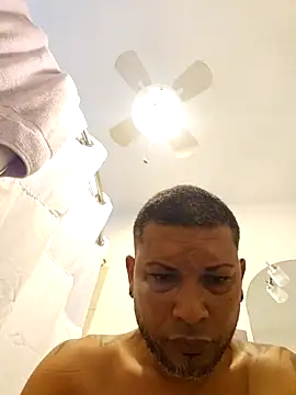 Snapshot of tropikboy chatting on February 2026 12:37:01 PM tropikboy online show from February 2026 12:37:01 PM