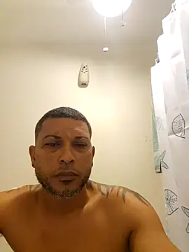 Snapshot of tropikboy chatting on February 2026 01:13:02 AM tropikboy online show from February 2026 01:13:02 AM