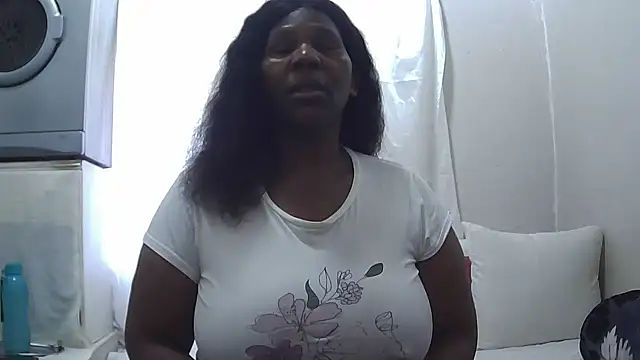 Delicioussexy online show from October 2025 06:02:02 AM