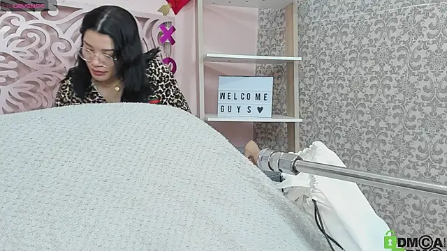 valerie lya online show from January 2025 08:35:02 PM