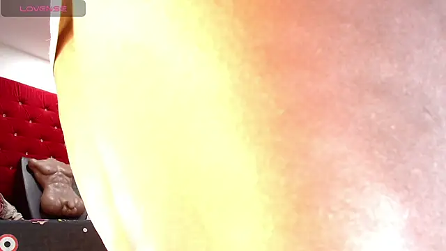 TamyJhonson online show from October 2025 12:35:02 PM