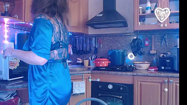 LizaCakes online show from December 2024 09:30:02 AM