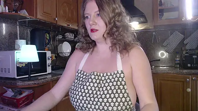 LizaCakes online show from February 2025 02:32:01 PM