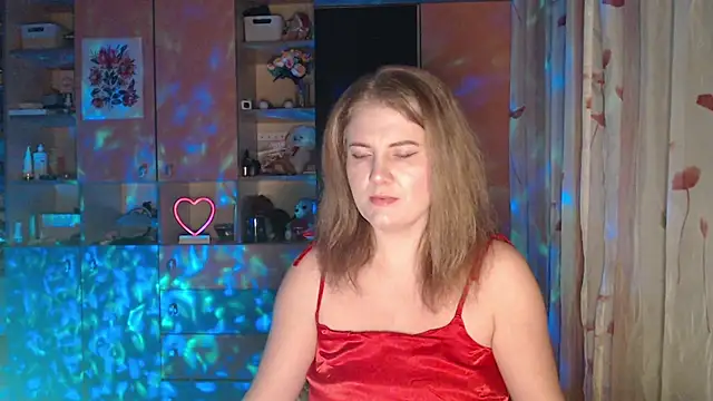 LizaCakes online show from March 2025 03:18:02 PM