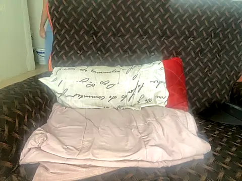 Snapshot of Wonderfulrose chatting on October 2025 12:57:02 PM Wonderfulrose online show from October 2025 12:57:02 PM