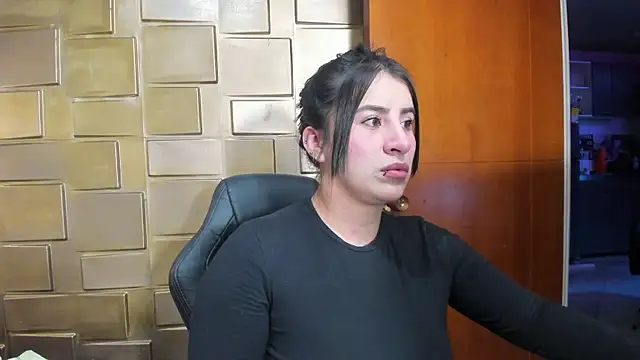 Snapshot of Nara_belen chatting on May 2026 03:24:02 AM Nara belen online show from May 2026 03:24:02 AM