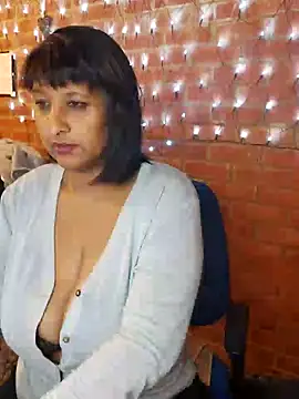 Lilybanx online show from January 2025 07:20:01 PM