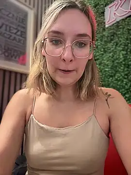 The Snowwhitee online show from February 2025 09:22:02 AM