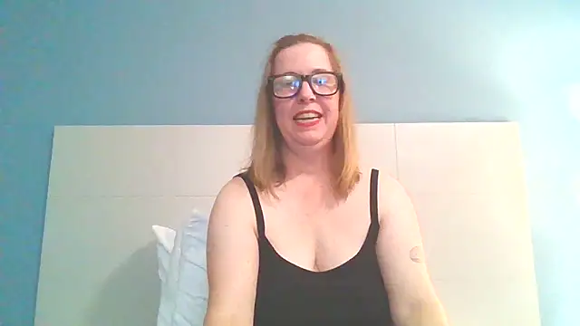 Snapshot of SweetandNaughty1 chatting on December 2024 10:29:01 PM SweetandNaughty1 online show from December 2024 10:29:01 PM