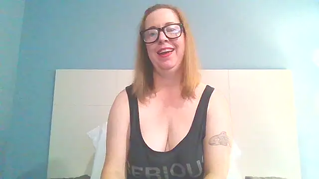 Snapshot of SweetandNaughty1 chatting on December 2024 08:49:02 PM SweetandNaughty1 online show from December 2024 08:49:02 PM