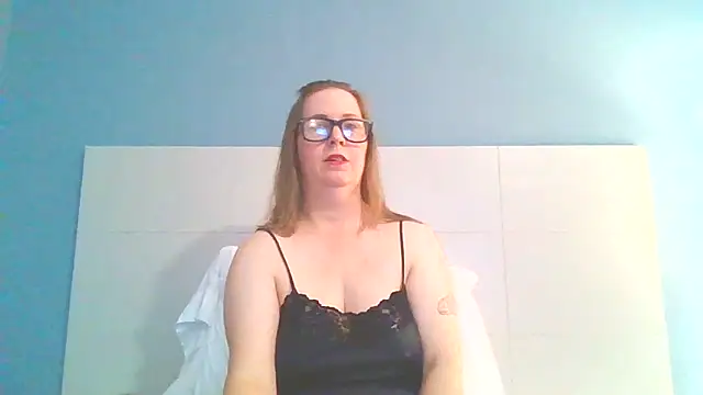 Snapshot of SweetandNaughty1 chatting on December 2024 12:01:02 PM SweetandNaughty1 online show from December 2024 12:01:02 PM