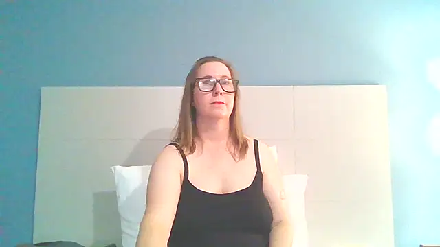 Snapshot of SweetandNaughty1 chatting on January 2025 05:41:02 AM SweetandNaughty1 online show from January 2025 05:41:02 AM