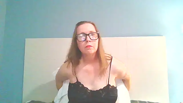 Snapshot of SweetandNaughty1 chatting on February 2025 02:45:01 AM SweetandNaughty1 online show from February 2025 02:45:01 AM