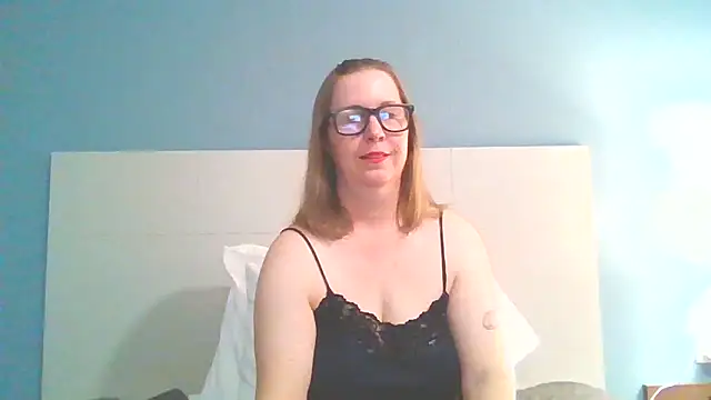 Snapshot of SweetandNaughty1 chatting on March 2025 09:40:01 AM SweetandNaughty1 online show from March 2025 09:40:01 AM