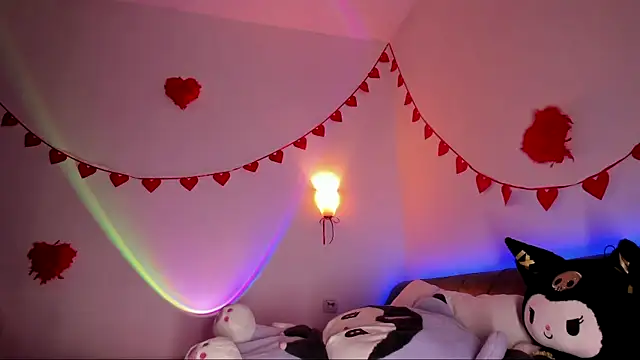 Snapshot of LizaLoveness chatting on February 2025 04:18:02 AM LizaLoveness online show from February 2025 04:18:02 AM