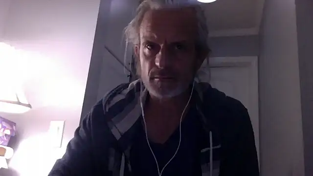 Snapshot of readyforfunxxx chatting on May 2026 01:18:02 PM readyforfunxxx online show from May 2026 01:18:02 PM
