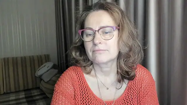 lauraoven online show from January 2025 07:13:02 PM