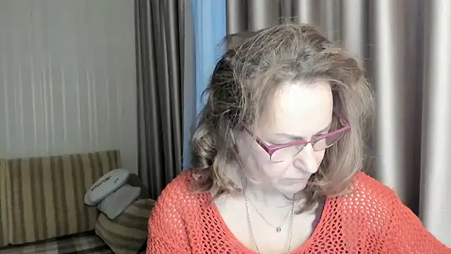 lauraoven online show from January 2025 07:04:01 AM