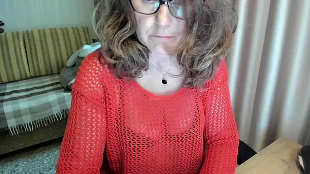 lauraoven online show from June 2026 01:35:02 PM