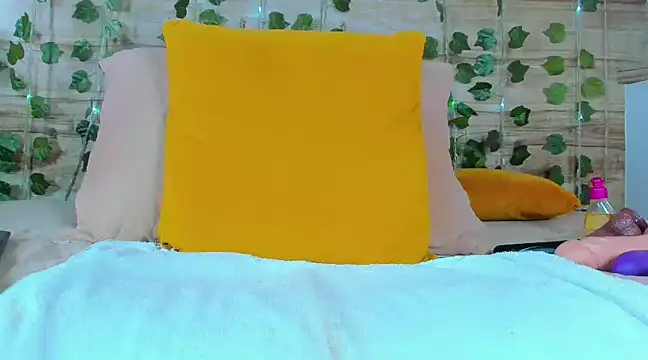 alyssia ocean online show from February 2025 04:00:01 PM