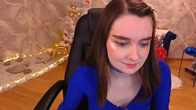 Snapshot of CloudGrace chatting on December 2025 03:15:01 AM CloudGrace online show from December 2025 03:15:01 AM