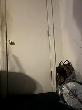 Snapshot of danieldonte chatting on November 2025 04:42:02 PM danieldonte online show from November 2025 04:42:02 PM