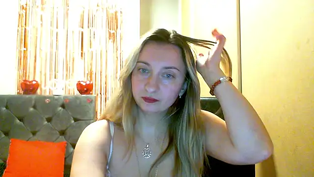 SusanCurt online show from March 2026 07:43:02 PM