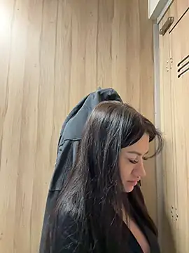 Wet  Bunny online show from February 2025 09:31:01 AM